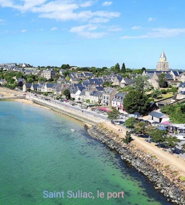 Maison Proche Du Mont Saint Michel Holiday home *